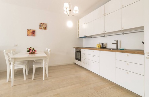 Cremia Apartment | Apartment Azalea - Cremia