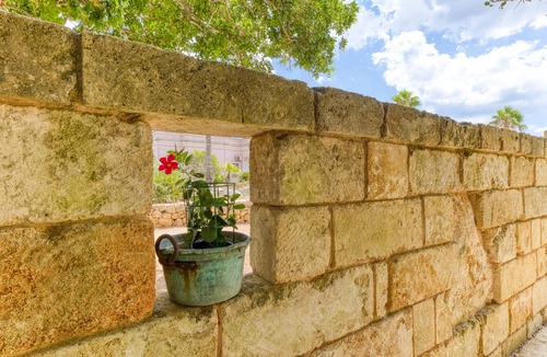 Gagliano del Capo Apartment | Apartment 'Baccole - Trullo Grande' with Shared Terrace, Private Garden and Air Conditioning