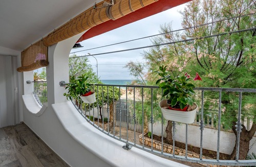 Marina di Lizzano Apartment | Apartment 'Bagnara Uno' with Sea View, Private Terrace and Air Conditioning