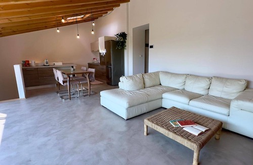 Bornato Apartment | Apartment 'Bnbike - La vetrata sui vigneti'