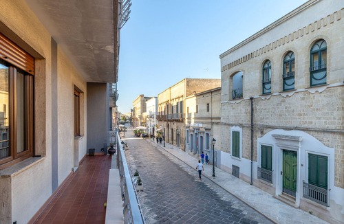 Francavilla Fontana Apartment | Apartment 'Casa Ester' with Balcony, Wi-Fi