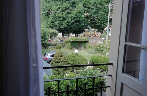 Lavena Ponte Tresa Apartment | Apartment 'Casa Pedrarias' with Lake View, Wi-Fi and Air Conditioning