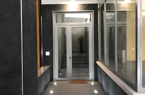 Contrada Pantano d'Arci Apartment | Apartment 'Camera 302 Con Balcone - Terrazza' with Shared Terrace, Wi-Fi and Air Conditioning
