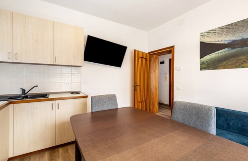Auronzo di Cadore Apartment | Apartment 'Casa Da Rin Elena' with Mountain View, Private Garden and Wi-Fi