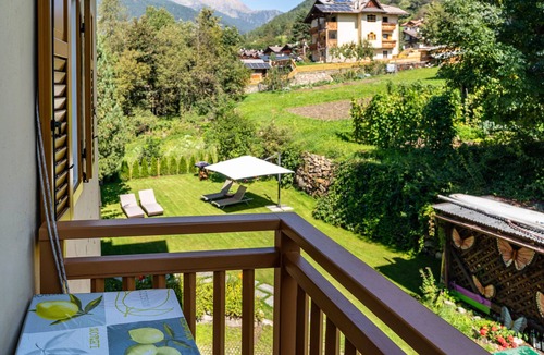 Celledizzo Apartment | Apartment 'Casa Ai Laresi 1' with Mountain View, Private Garden and Wi-Fi