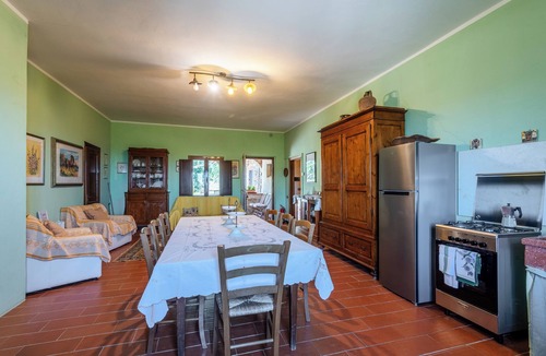 Radicondoli Apartment | Apartment 'Casa In Antico Casolare' with Mountain View, Shared Pool and Wi-Fi