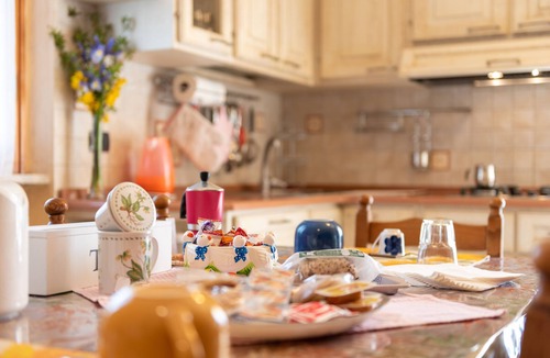 Monte San Savino Apartment | Apartment 'Casa Al Vento ' with Private Pool, Wi-Fi and Air Conditioning