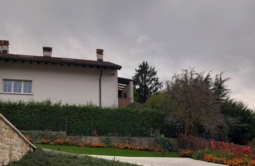 Ponte nelle Alpi Apartment | Apartment 'Casa Gialla Piaia' with Mountain View, Private Garden and Wi-Fi