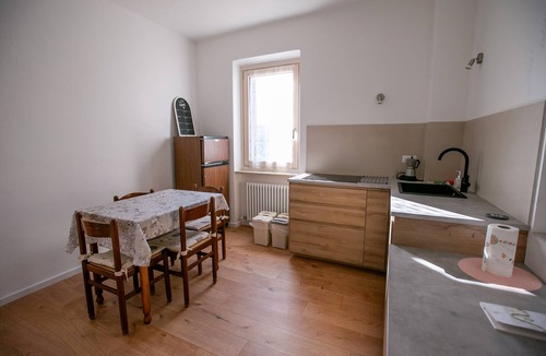 Casez Apartment | Apartment 'Casa Maia - Bombo' with Mountain View, Shared Terrace and Wi-Fi