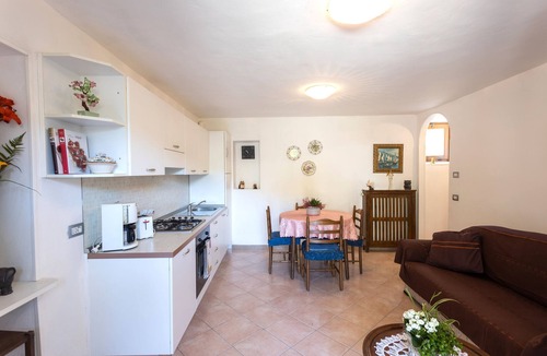 Vesio Apartment | Apartment 'Casa Rita App 4' with Shared Garden and Wi-Fi