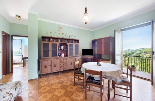 Gavi Apartment | Apartment 'Casa Vera' with Mountain View, Private Terrace and Wi-Fi
