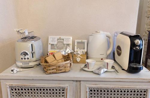 Boragni Apartment | Apartment "Casa Virginia - Corbezzolo" with Shared Pool & Wi-Fi