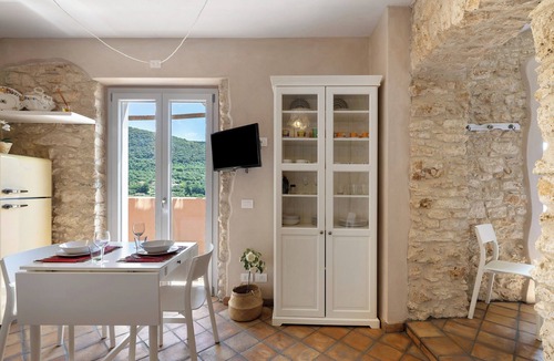 Boragni Apartment | Apartment "Casa Virginia - Vigna" with Sea View, Shared Pool & Wi-Fi