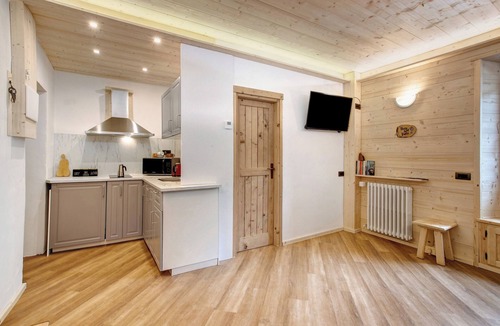 Santa Caterina Valfurva Apartment | Apartment 'Centro Santa Caterina' with Mountain View