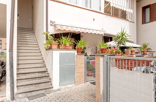 Livorno Apartment | Apartment 'Cozy Retreat In Coastal Livorno' with Wi-Fi