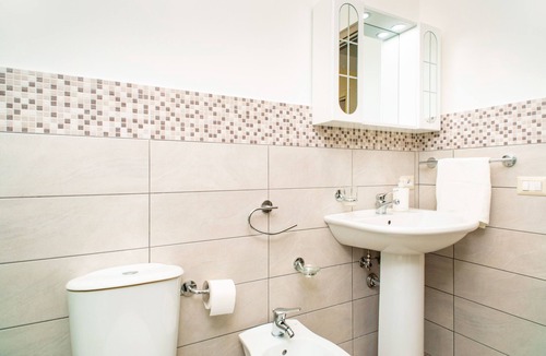 Randazzo Apartment | Apartment "Da Nonna Lina - Aaron" with Balconies & Terrace