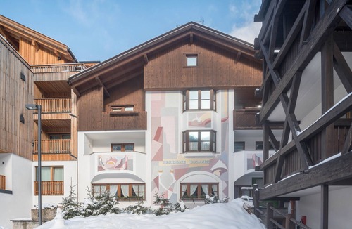 San Cassiano Apartment | Apartment "Dolomieu 29" with Mountain View, Wi-Fi & Balcony