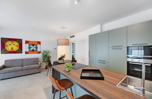 Garda Apartment | Apartment 'Eleonora C1' with Shared Pool, Private Terrace, and Air Conditioning