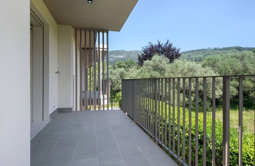 Garda Apartment | Apartment 'Eleonora C1' with Shared Pool, Private Terrace, and Air Conditioning