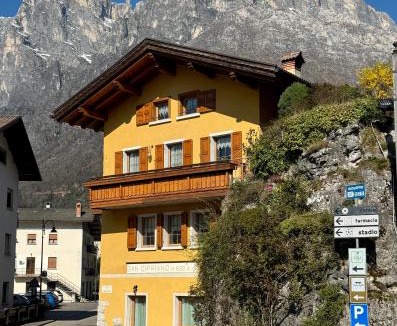 Taibon Agordino Bed & Breakfast | Apartment Enrosadira