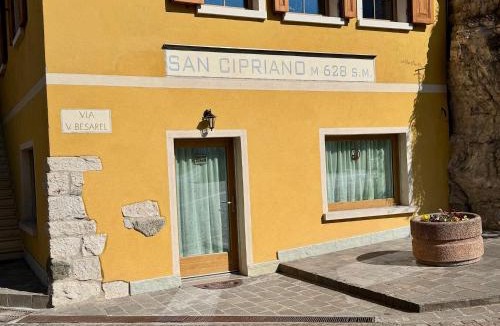 Taibon Agordino Bed & Breakfast | Apartment Enrosadira