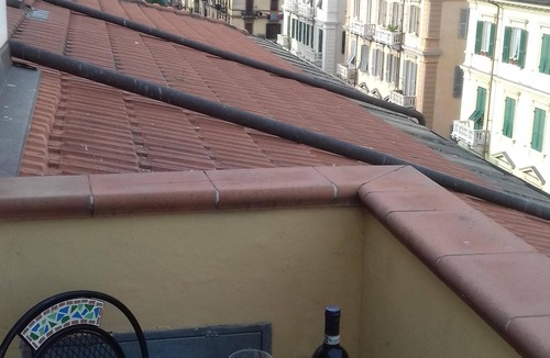 La Spezia Historic Centre Apartment | Apartment/flat on the roofs of La Spezia (old town centre)
