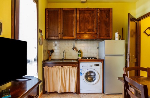 Grosseto Apartment | Apartment 'Forasacco Pendolino' with Private Terrace, Wi-Fi and Air Conditioning