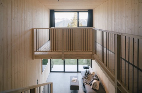 Bressanone Apartment | Apartment Hotel "Anders Mountain Suites 7" with Private Sauna, Slope Access & Wi-Fi