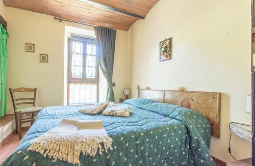 Magliano in Toscana Other | Apartment Il Sorbo with Terrace, Shared Pool & Wi-Fi