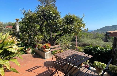 Boissano Apartment | Apartment in historic township