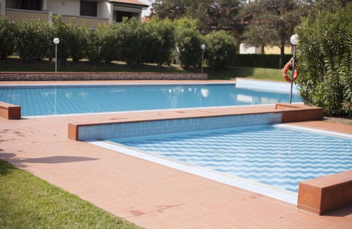 Montioni Apartment | Apartment in residence with private garden and swimming pool for adults and children and tennis