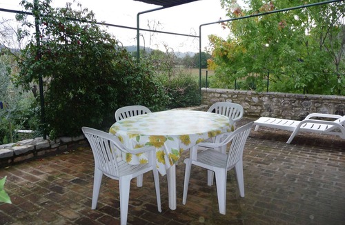 Collesanto Apartment | Apartment in Umbria near Lake Trasimeno