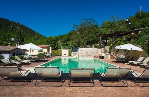 Foligno House | Apartment in Umbria with Pool and Sauna