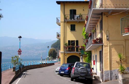 Marone Apartment | Apartment in Vello by Lake Iseo Beach