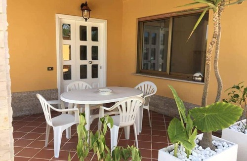 Latina Lido Villa | Apartment in villa with garden