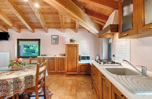 Aymavilles Apartment | Apartment 'La Maison De Deni - Vista Montagna' with Mountain View, Private Garden and Wi-Fi