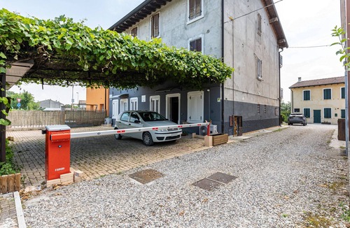 Dossobuono Apartment | Apartment 'La Pergola Near Verona' with Wi-Fi and Air Conditioning