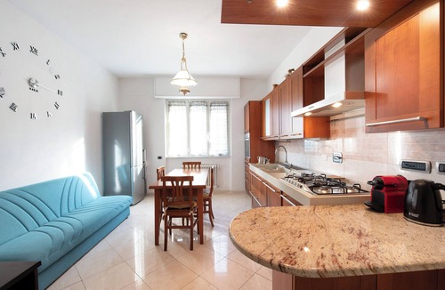 Albissola Marina Apartment | Apartment 'Le Vele' with Sea View, Shared Garden and Balcony