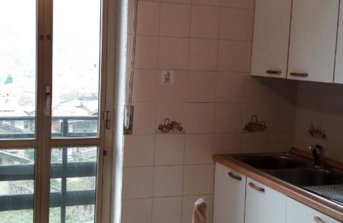 Aymavilles Apartment | Apartment 'Mansarda Le Chateau' with Mountain View, Shared Garden and Wi-Fi