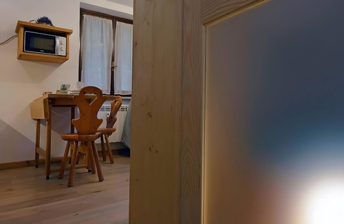 Morgex Apartment | Apartment 'Morgex' with Mountain View and Balcony