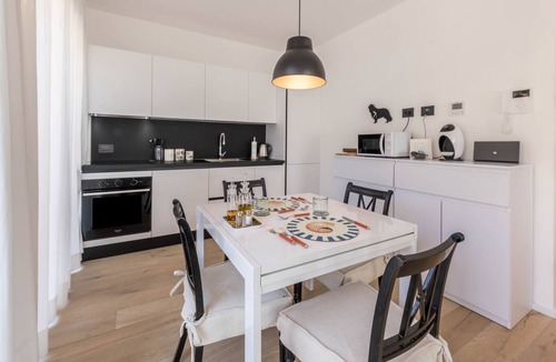Torri del Benaco Apartment | 'Apartment ' My Town Home with Lake View, Balcony & Wi-Fi