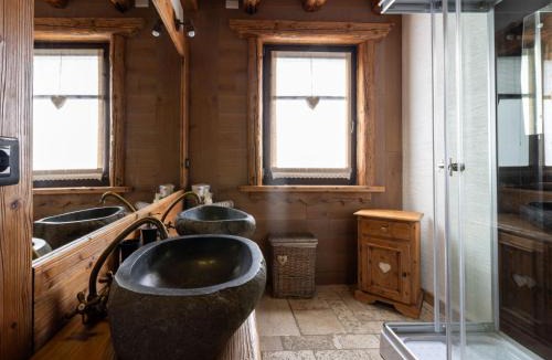 Ovaro Apartment | Apartment Nido del Pettirosso by Interhome