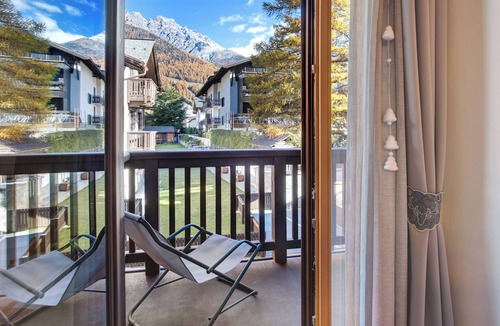 Bormio Apartment | Apartment "Olympic Chalet 11" with Mountain View, Balconies & Wi-Fi