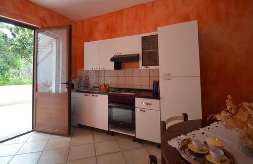 Baunei Apartment | Apartment on Montecolcau