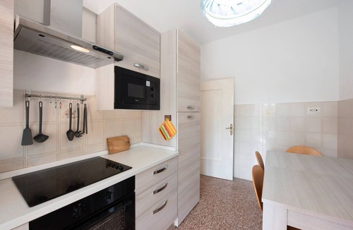 Serravalle Scrivia Apartment | Apartment 'Outlet2000' with Balcony and Wi-Fi