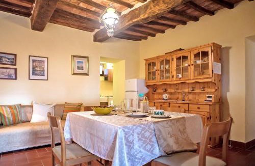 Paciano Apartment | Apartment Paradiso Selvaggio-1 by Interhome