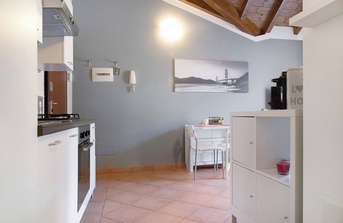 Brenta Apartment | Apartment "Relax tra Monti e Laghi" with Balcony & Wi-Fi