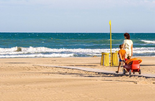 Jesolo Apartment | Apartment 'Renata 26' with Private Terrace, Wi-Fi and Air Conditioning