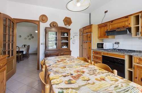 Gorra Apartment | Apartment 'Riposo E Relax Al Mare' with Mountain View, Private Terrace and Wi-Fi