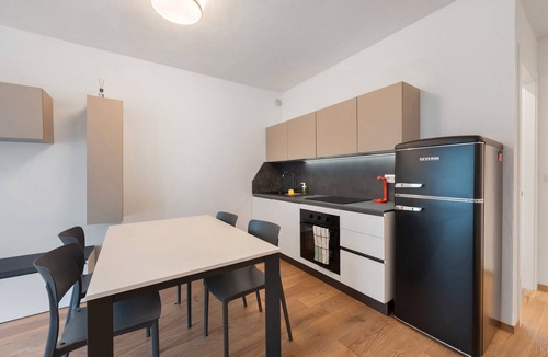 Moconesi Apartment | Apartment 'Robin' with Shared Garden, Wi-Fi and Air Conditioning